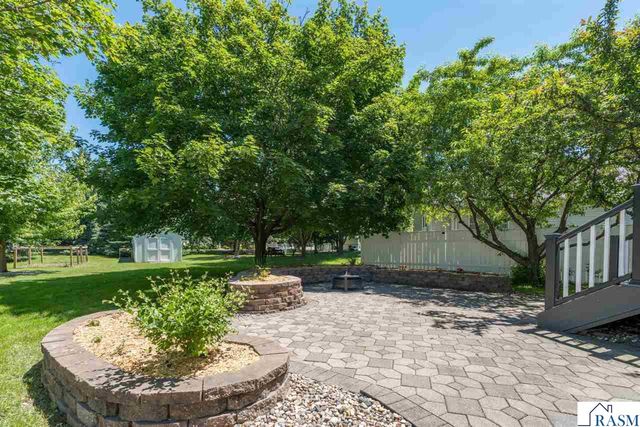 556 Ivy Lane, North Mankato, MN 56003