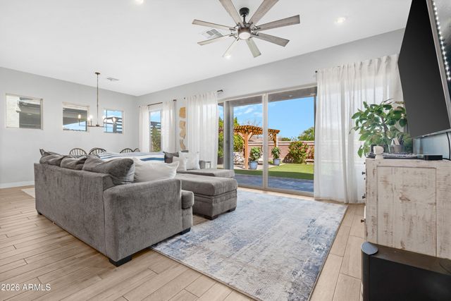 13485 N 145th Drive, Surprise, AZ 85379