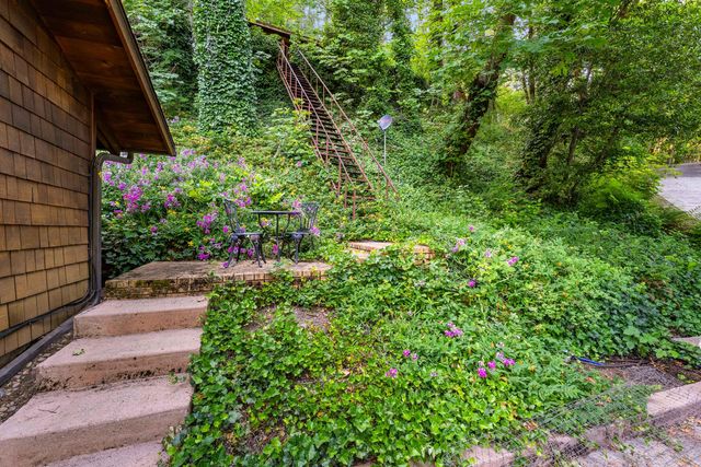 4941 Riverbanks Road, Grants Pass, OR 97527