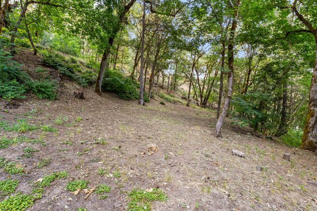 4941 Riverbanks Road, Grants Pass, OR 97527