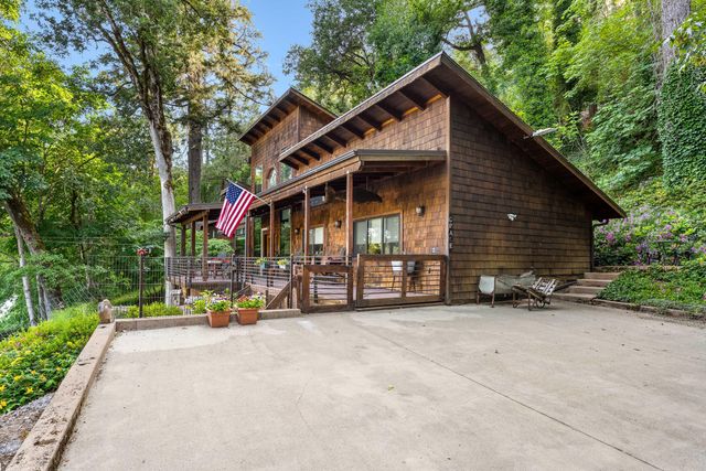 4941 Riverbanks Road, Grants Pass, OR 97527