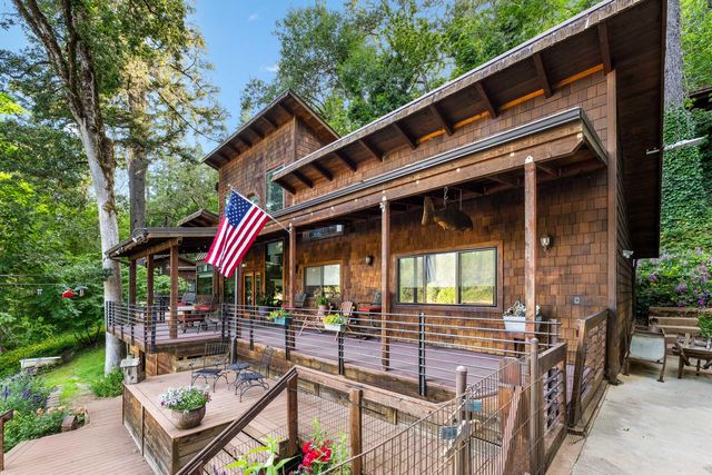 4941 Riverbanks Road, Grants Pass, OR 97527