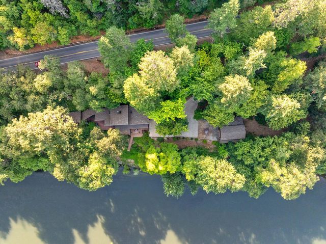 4941 Riverbanks Road, Grants Pass, OR 97527