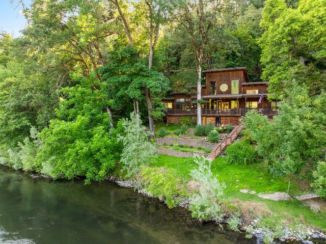 4941 Riverbanks Road, Grants Pass, OR 97527