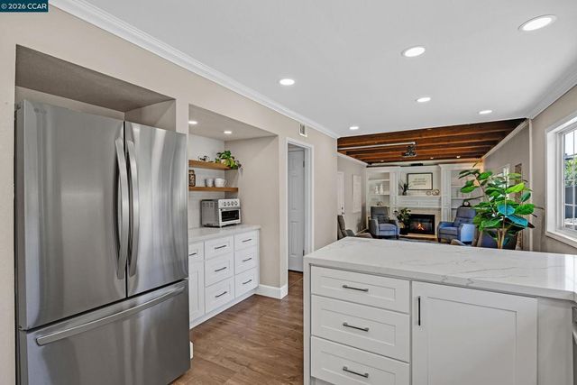 11698 Serra Ct, Dublin, CA 94568