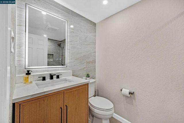 11698 Serra Ct, Dublin, CA 94568