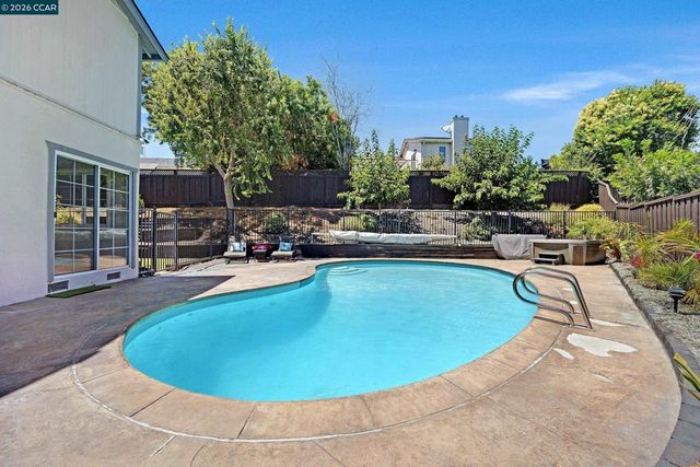11698 Serra Ct, Dublin, CA 94568