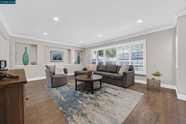 11698 Serra Ct, Dublin, CA 94568