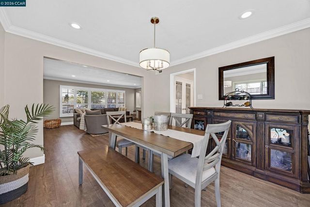 11698 Serra Ct, Dublin, CA 94568