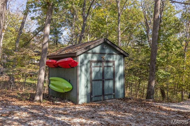 932 Woodlake Drive, Innsbrook, MO 63390