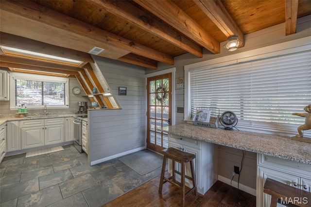 932 Woodlake Drive, Innsbrook, MO 63390