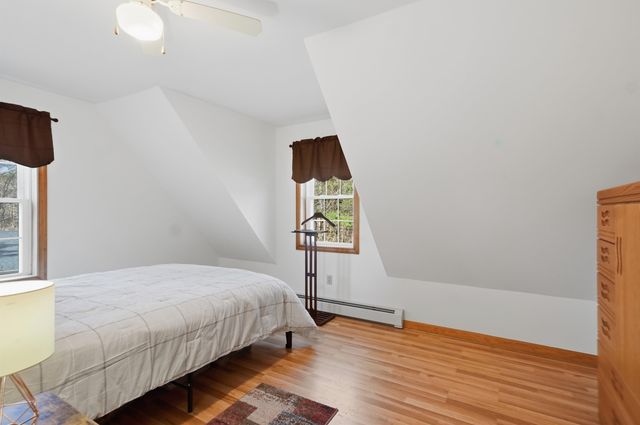 4 Smith Corner Road, Newton, NH 03858