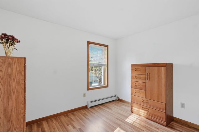 4 Smith Corner Road, Newton, NH 03858