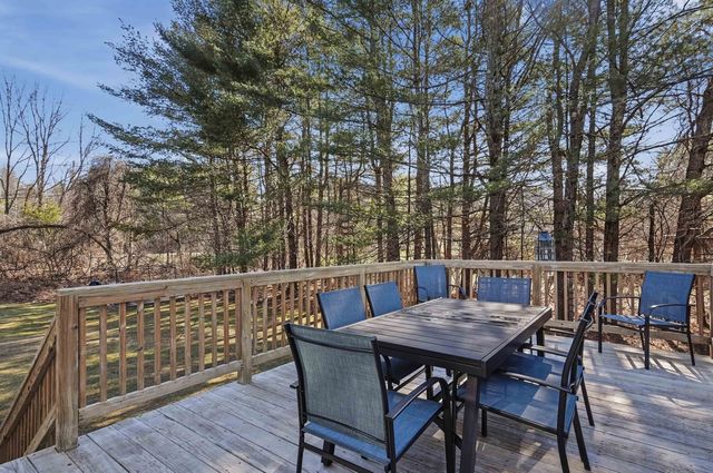 4 Smith Corner Road, Newton, NH 03858