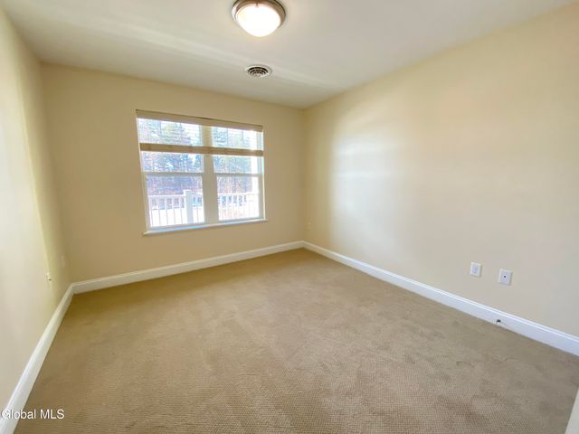 74 Weibel Avenue 11HP208, Saratoga Springs, NY 12866