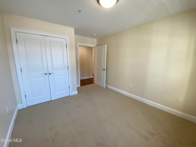 74 Weibel Avenue 11HP208, Saratoga Springs, NY 12866