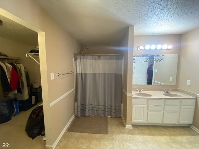 12824 E 131st Street, Fishers, IN 46037