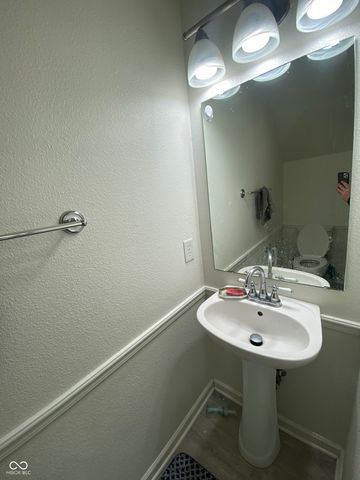 12824 E 131st Street, Fishers, IN 46037