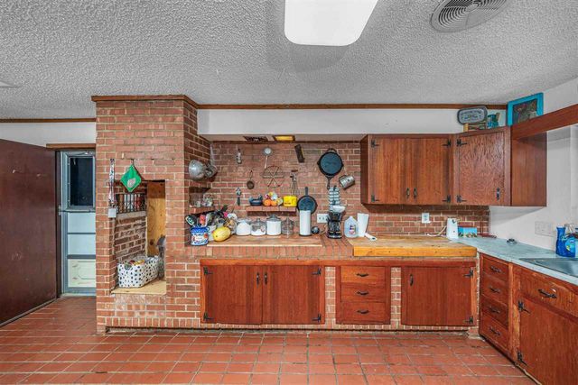 101 N 17th St, Frederick, OK 73542