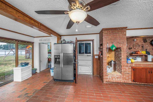 101 N 17th St, Frederick, OK 73542