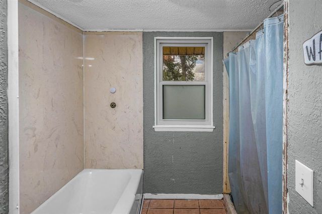 101 N 17th St, Frederick, OK 73542