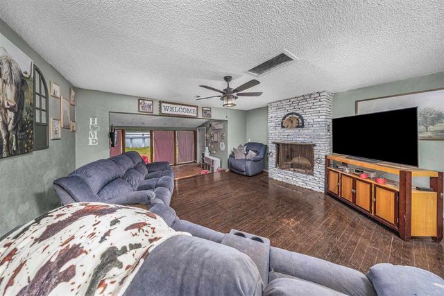 101 N 17th St, Frederick, OK 73542