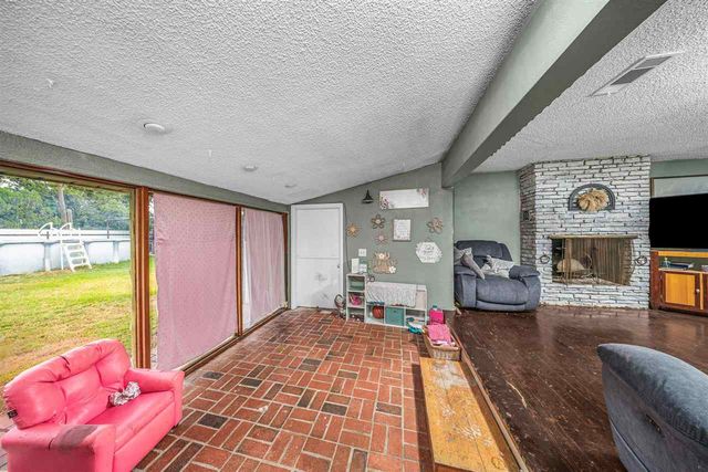 101 N 17th St, Frederick, OK 73542