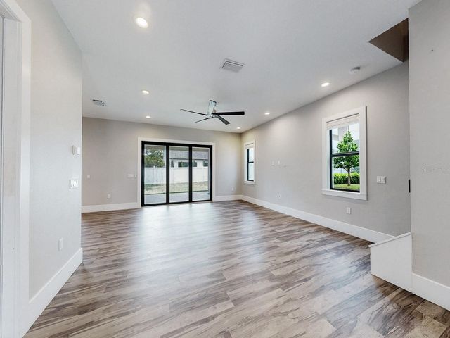 3205 W NASSAU STREET, Tampa, FL 33607