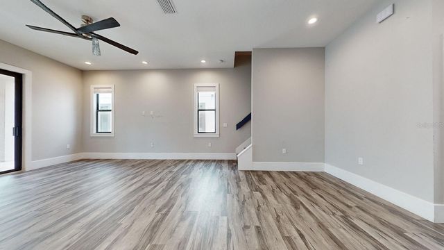 3205 W NASSAU STREET, Tampa, FL 33607