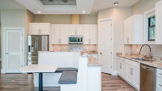 3205 W NASSAU STREET, Tampa, FL 33607