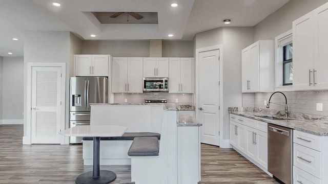 3205 W NASSAU STREET, Tampa, FL 33607