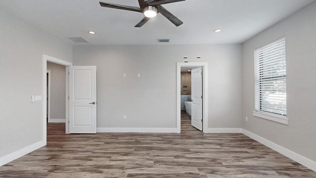 3205 W NASSAU STREET, Tampa, FL 33607