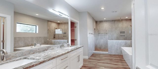 3205 W NASSAU STREET, Tampa, FL 33607