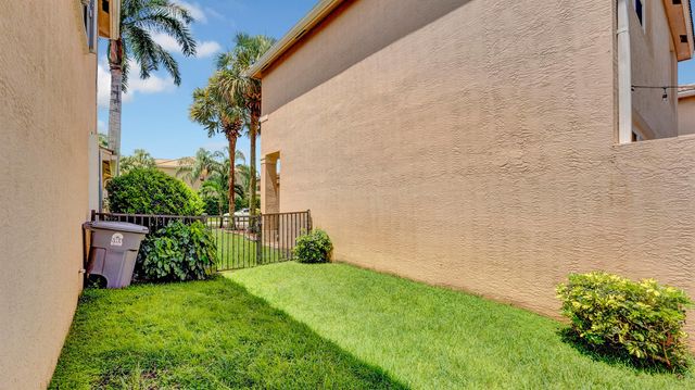 7938 Jewelwood Dr Drive, Boynton Beach, FL 33437