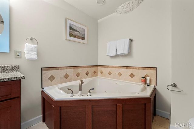 4901 Washington Boulevard 2A, St Louis, MO 63108