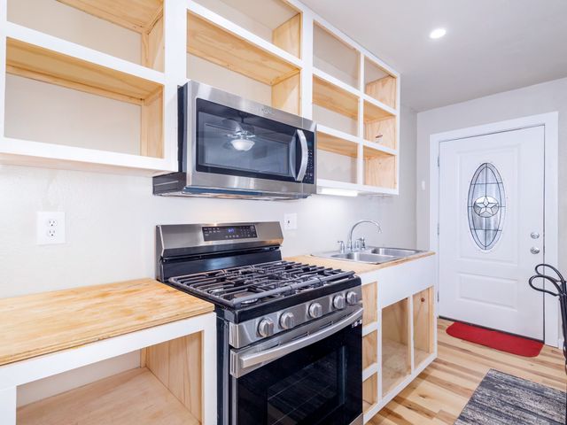 6853 Jordan Lane, Brownwood, TX 76801