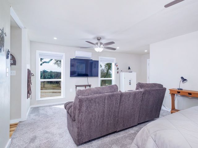 6853 Jordan Lane, Brownwood, TX 76801