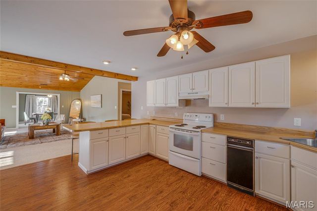 107 Wildhorse Road, Farmington, MO 63640