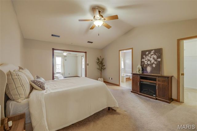 107 Wildhorse Road, Farmington, MO 63640