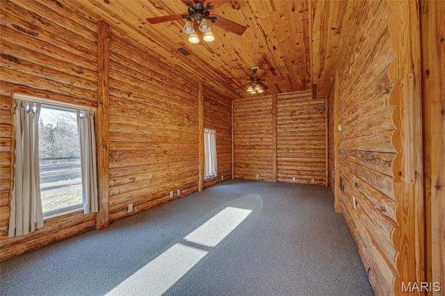 107 Wildhorse Road, Farmington, MO 63640