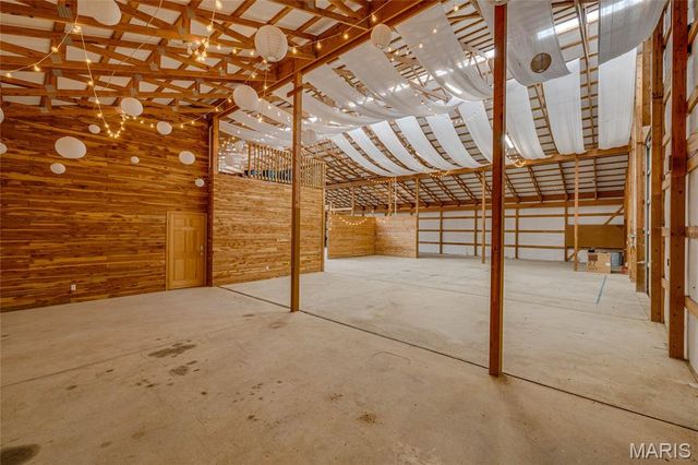 107 Wildhorse Road, Farmington, MO 63640