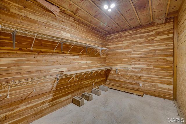 107 Wildhorse Road, Farmington, MO 63640