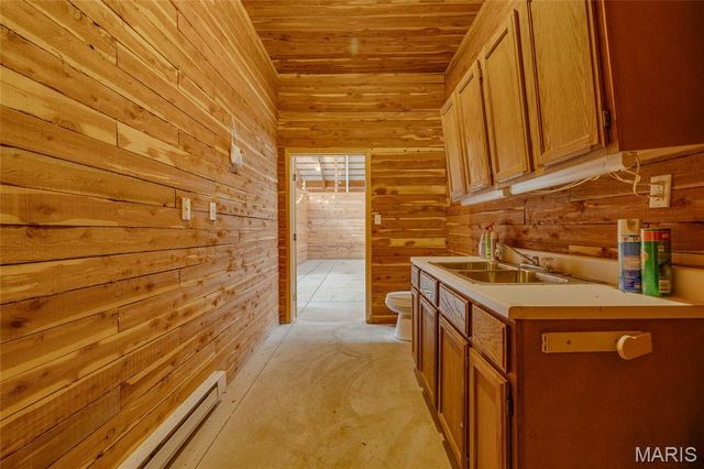 107 Wildhorse Road, Farmington, MO 63640