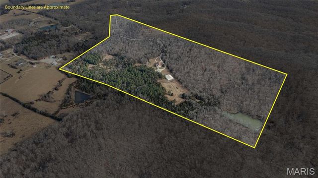 107 Wildhorse Road, Farmington, MO 63640