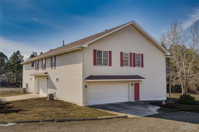 107 Wildhorse Road, Farmington, MO 63640