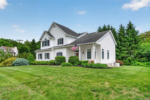 8 Twin Spring Lane, Florida, NY 10921