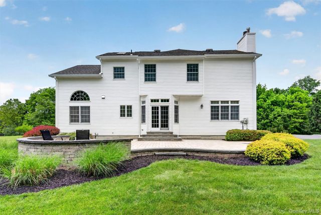 8 Twin Spring Lane, Florida, NY 10921