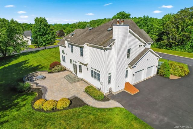 8 Twin Spring Lane, Florida, NY 10921