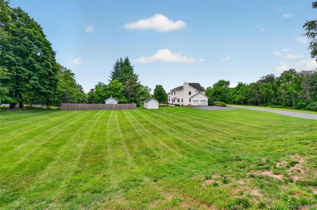 8 Twin Spring Lane, Florida, NY 10921