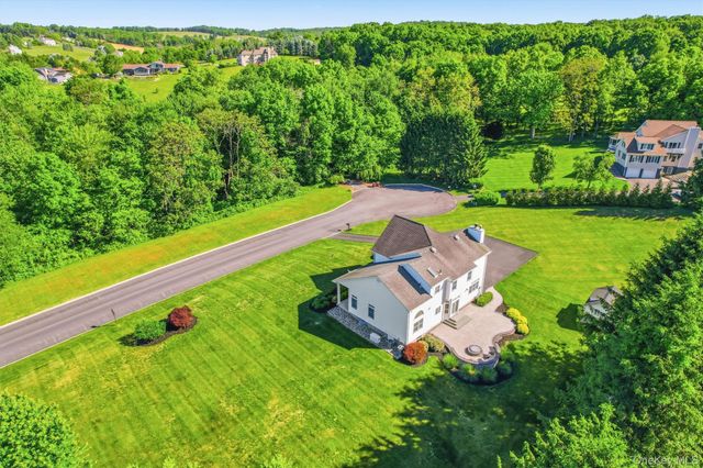 8 Twin Spring Lane, Florida, NY 10921